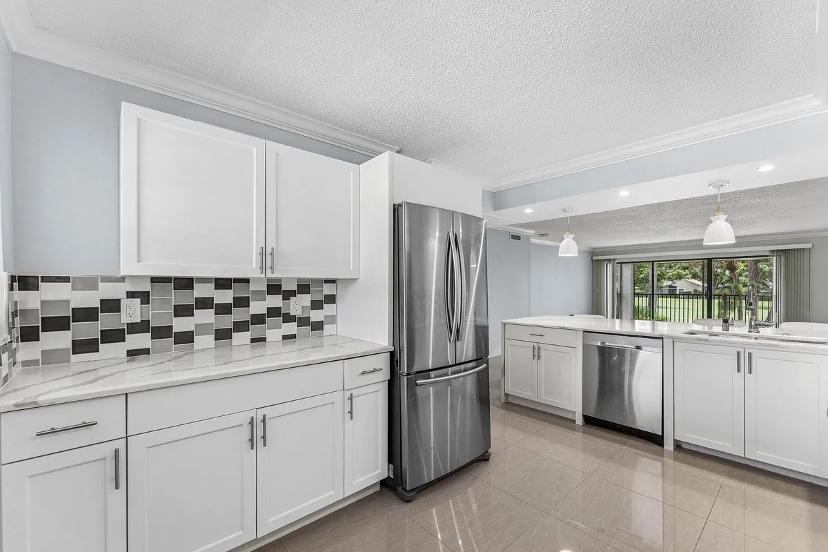 Eastpointe Country Club Unit 201 photo 10
