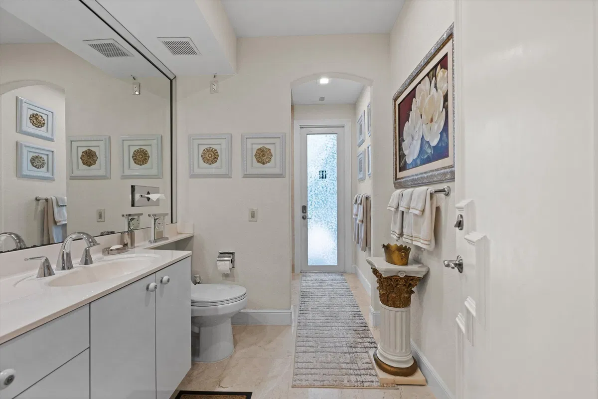  Residence photo 37