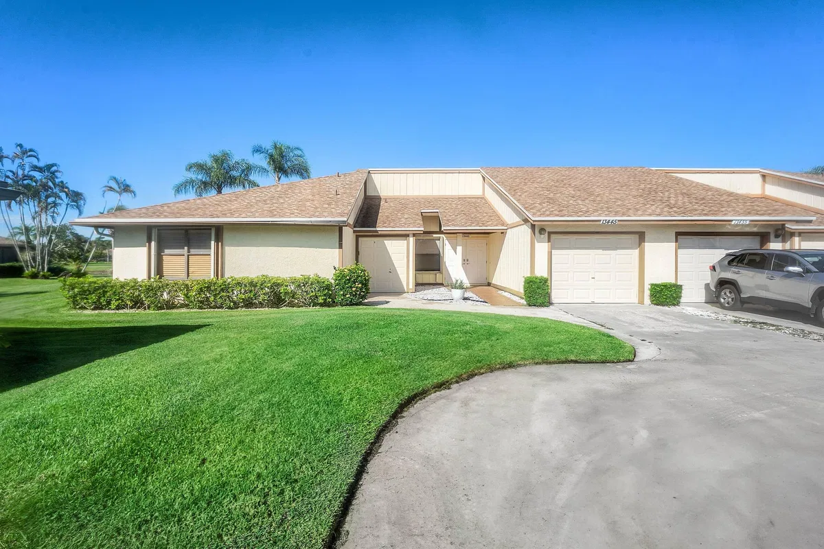 Eastpointe Country Club Residence
