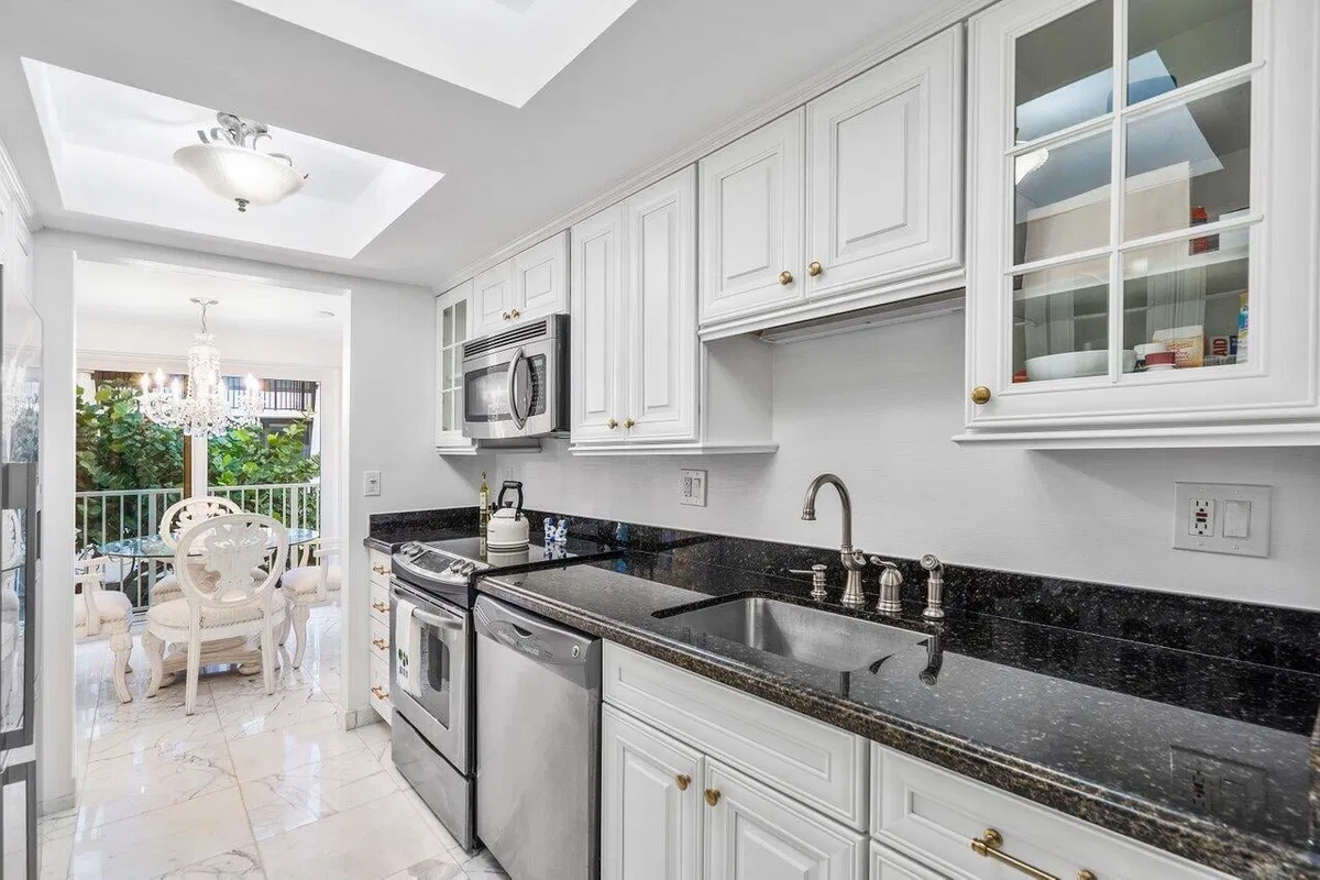 In-Town Palm Beach Unit 201 photo 16