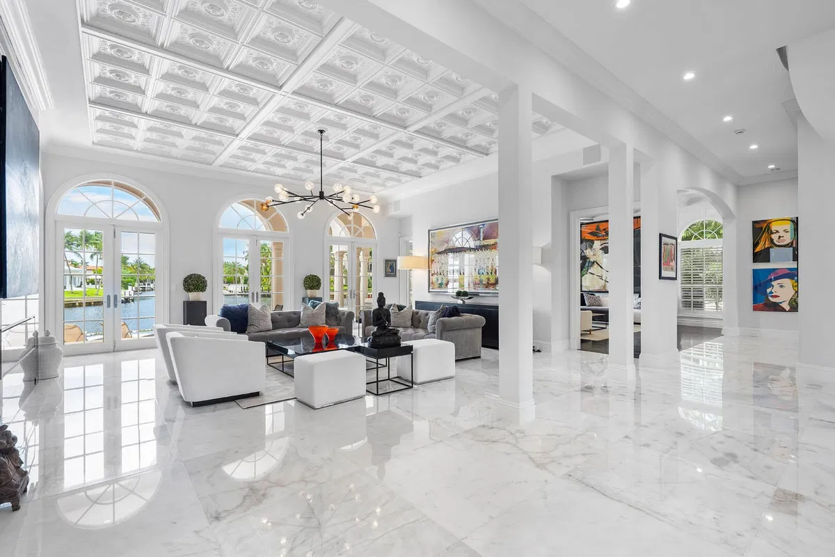 Royal Palm Yacht and Country Club Residence photo 7