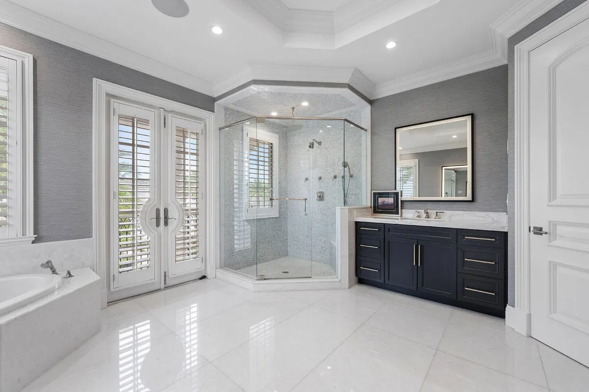 Royal Palm Yacht and Country Club Residence photo 43