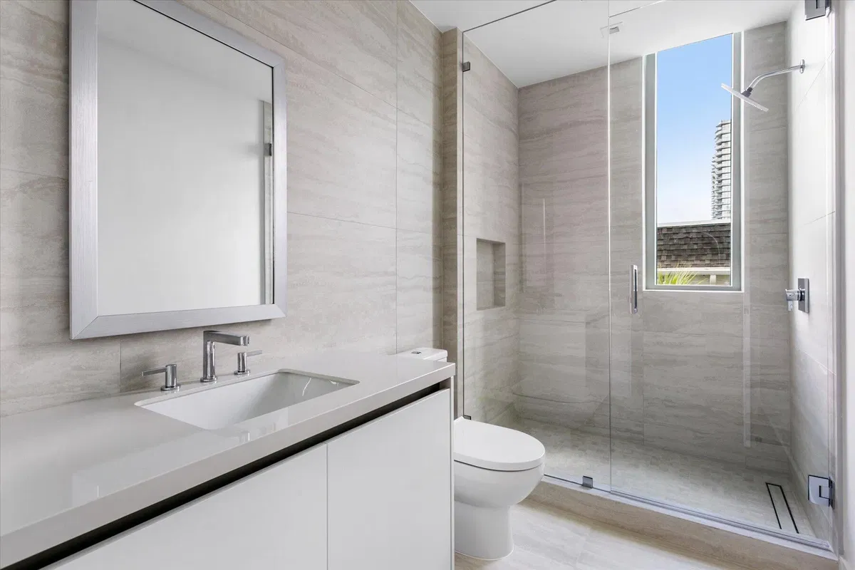 Alba Palm Beach Unit 102 photo 31