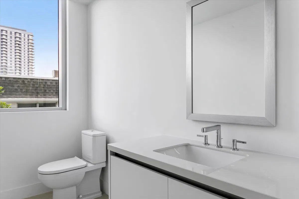 Alba Palm Beach Unit 102 photo 34