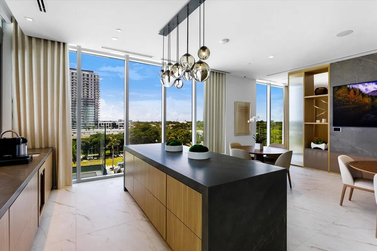 Alba Palm Beach Unit 102 photo 58