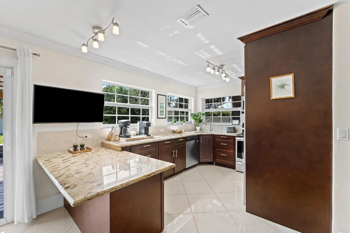 Residence photo 13