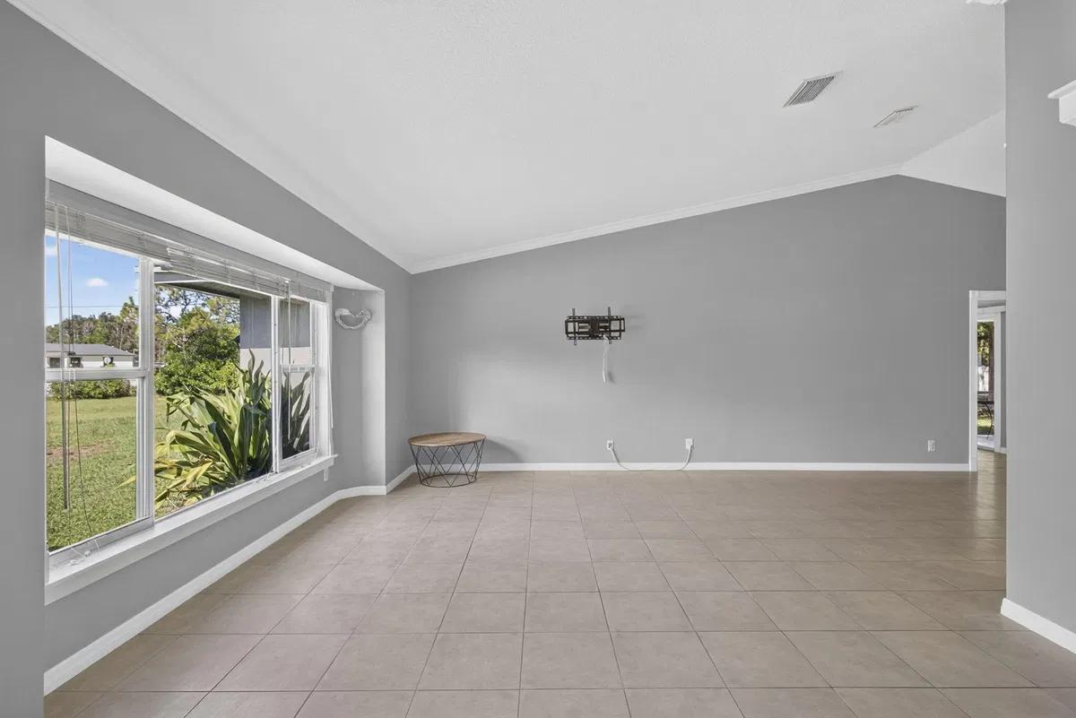  Residence photo 7