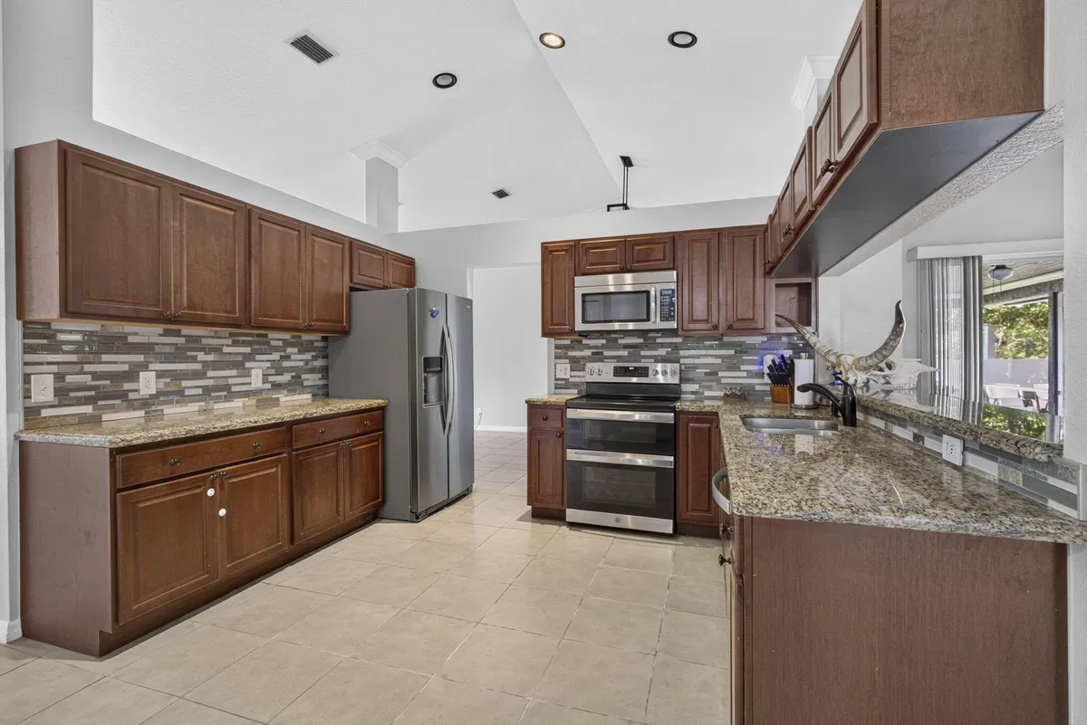  Residence photo 13