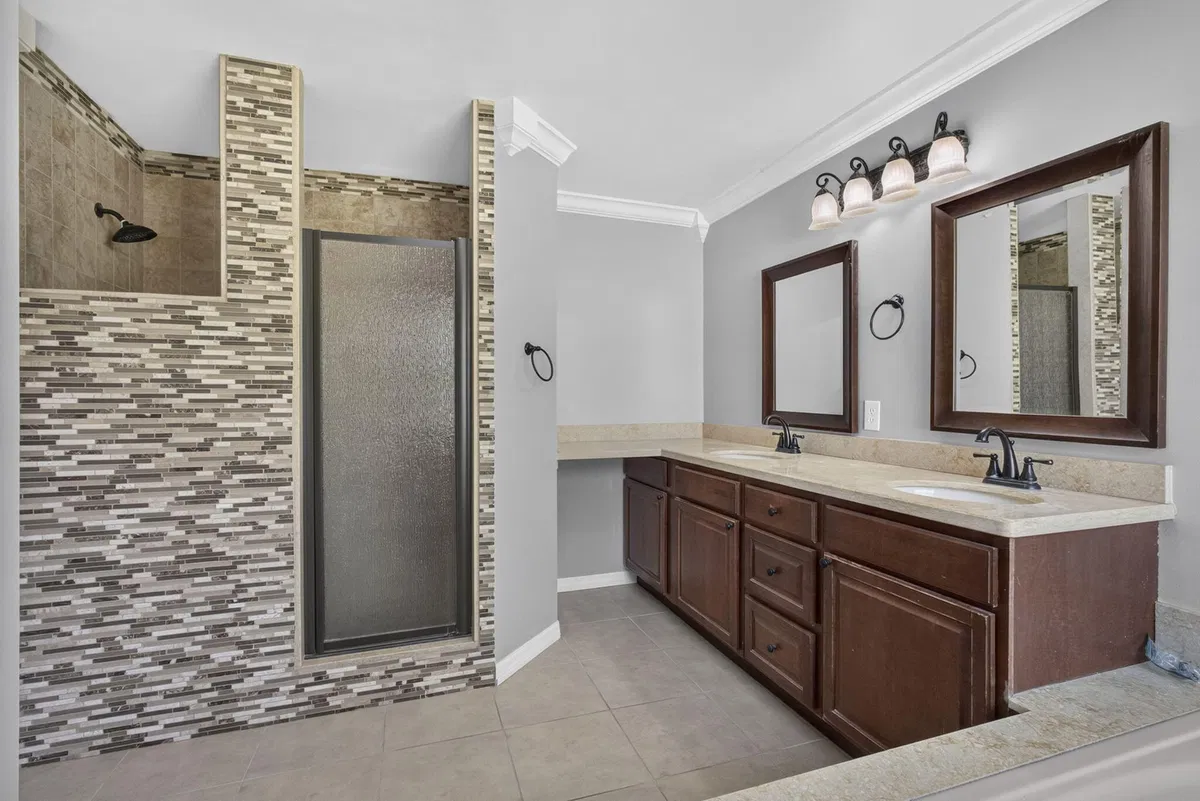  Residence photo 34