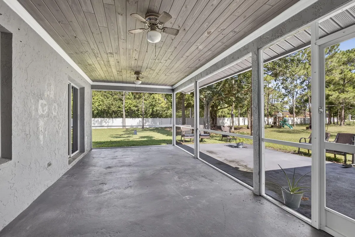  Residence photo 37