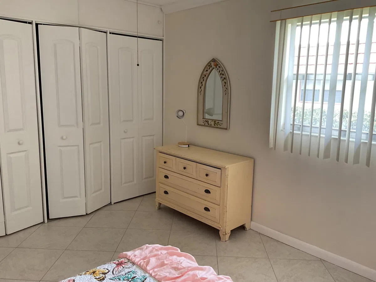 Unit 148 photo 16