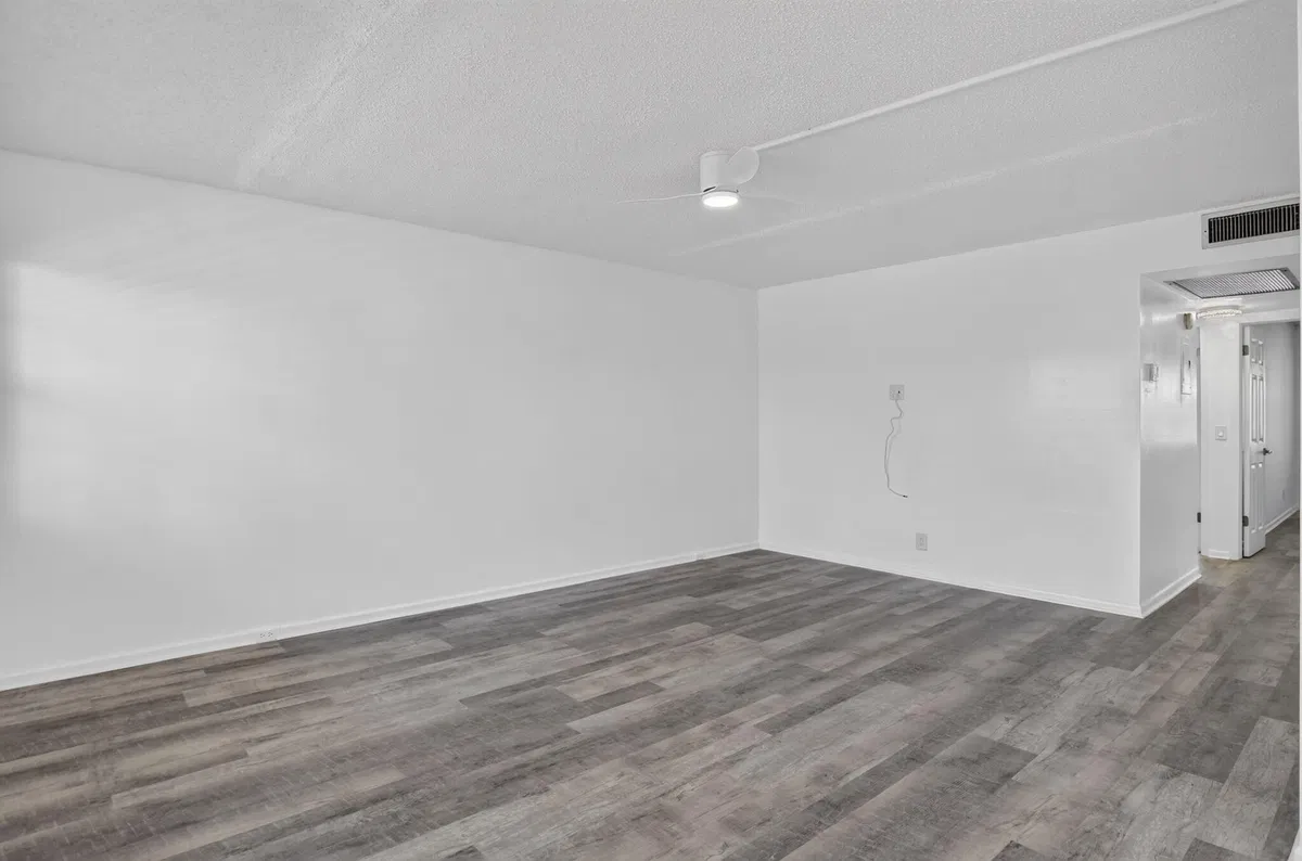 Residence photo 7