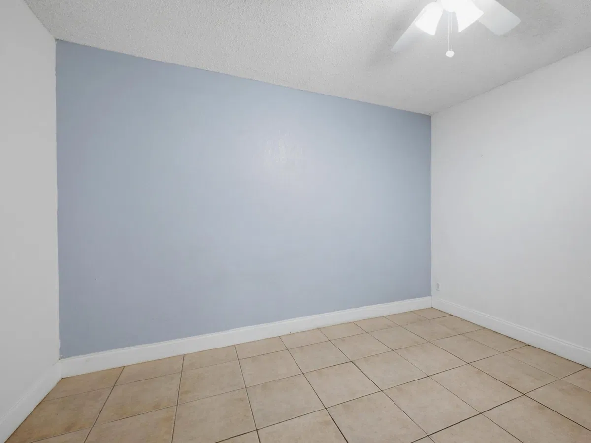  Residence photo 10