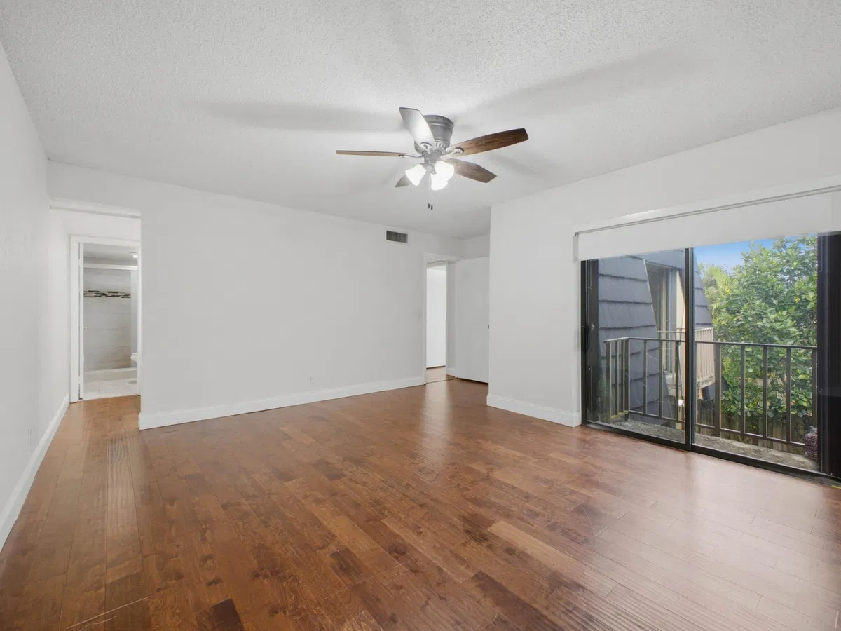  Residence photo 37