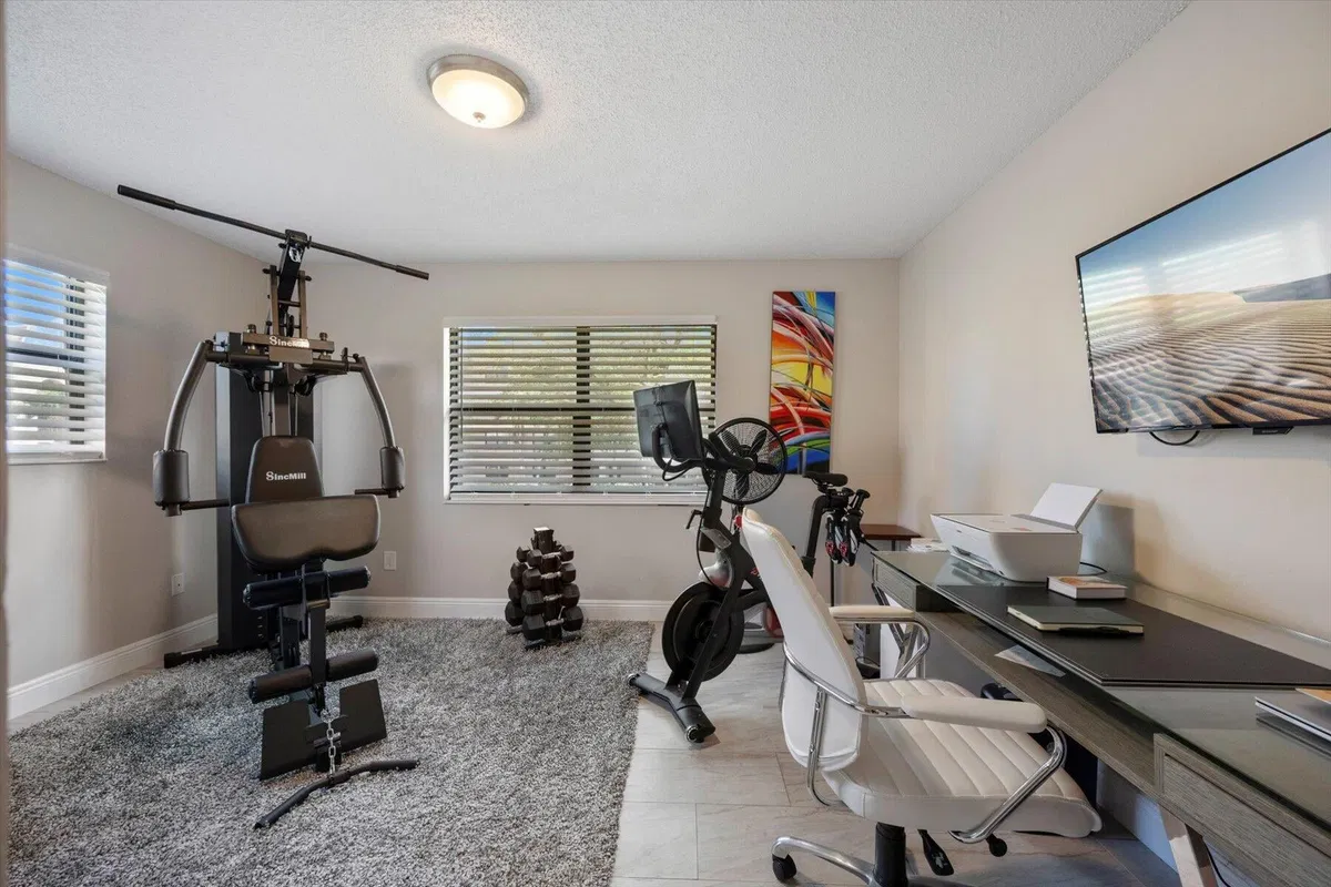 Unit 232 photo 19