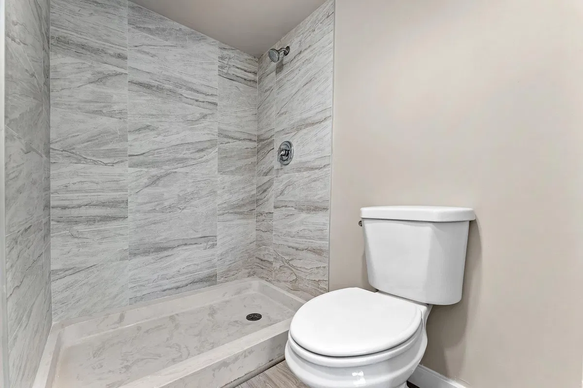 Unit 207 photo 7