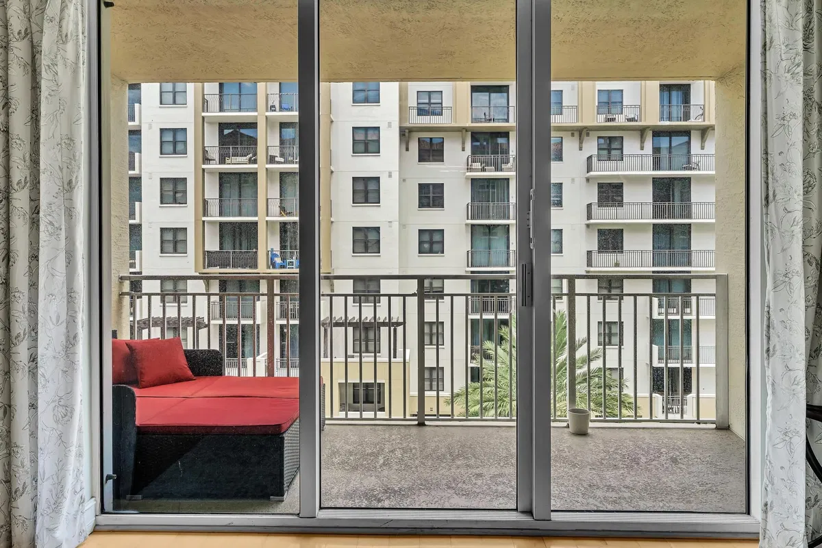 Townsend Place Unit 637 photo 19