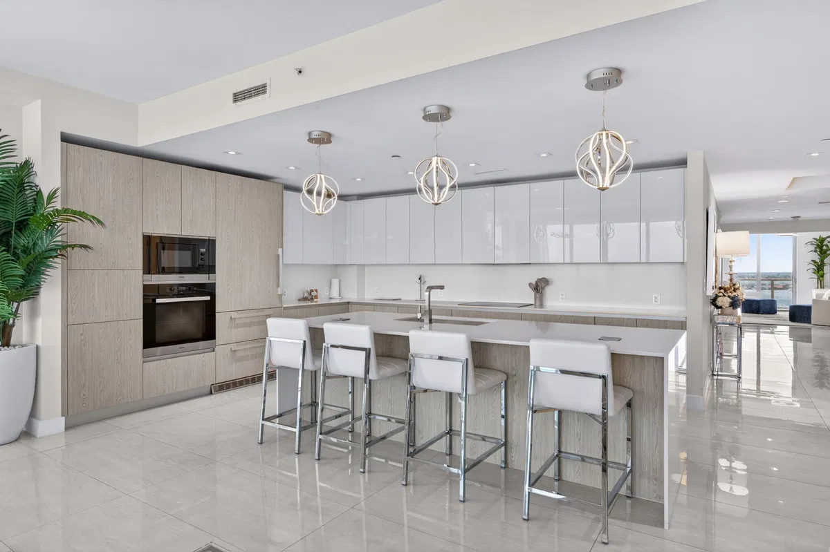 Amrit Ocean Resort & Residences Unit 1805p photo 10