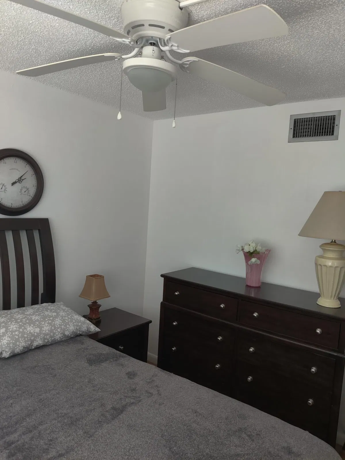  Unit 405 photo 16