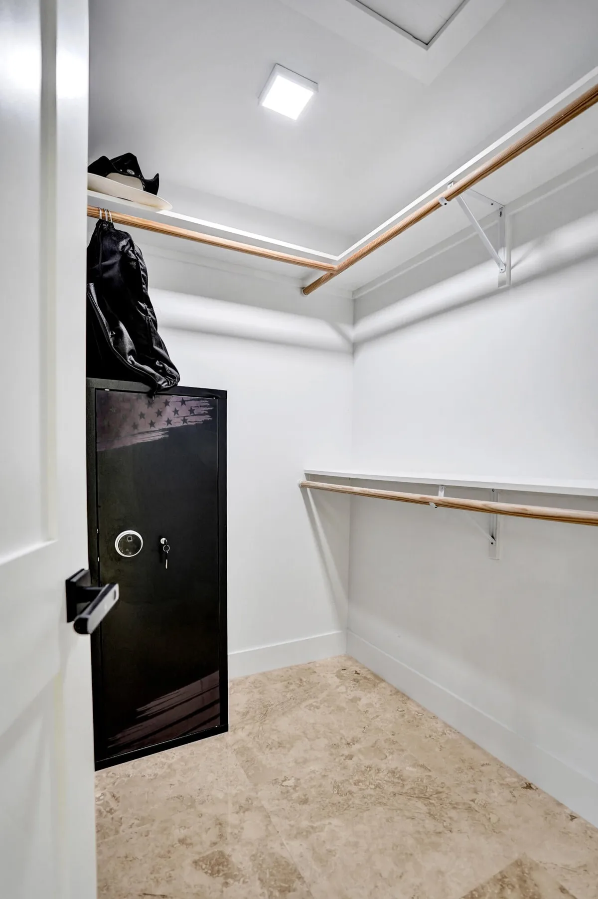 Residence photo 37