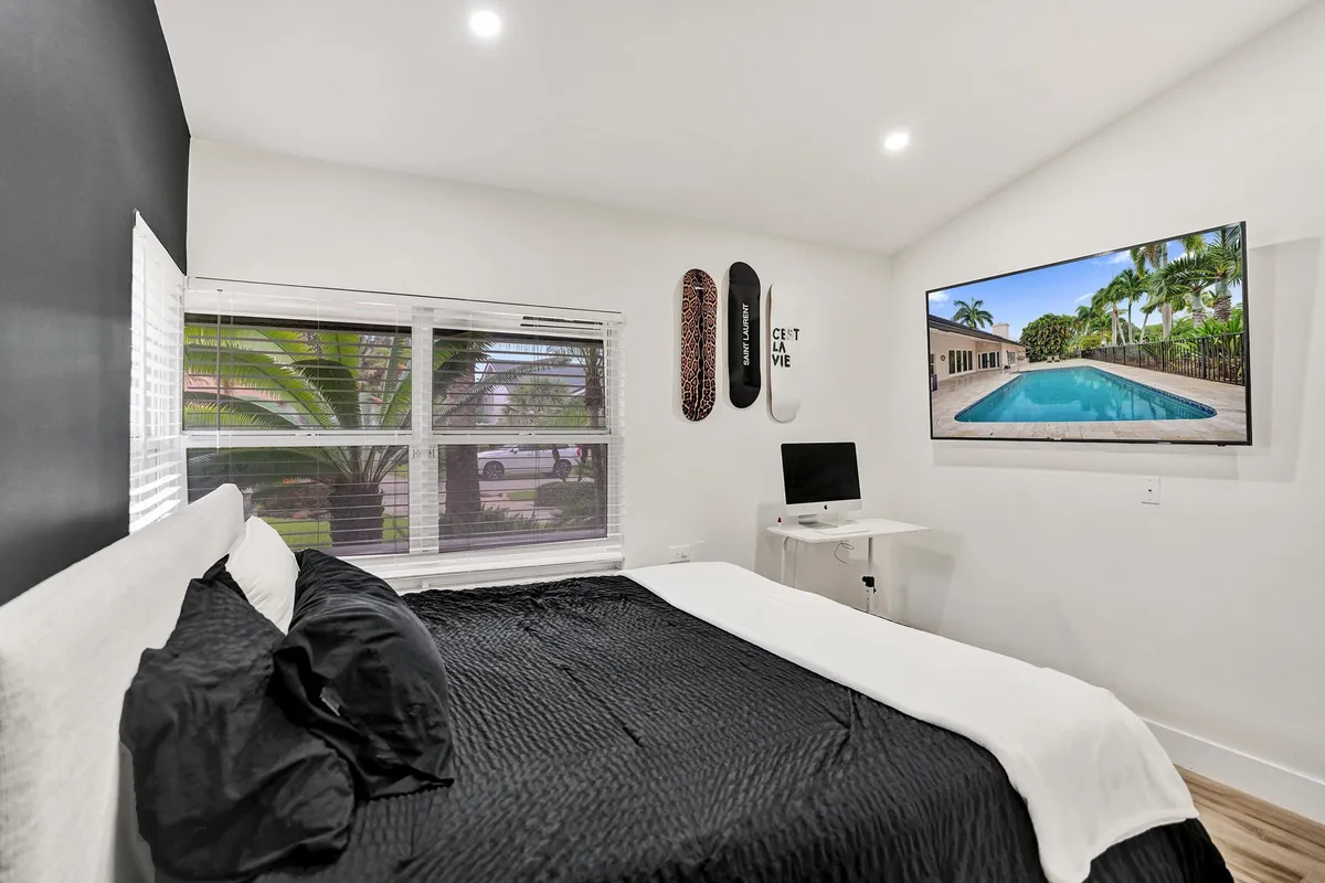 Residence photo 61