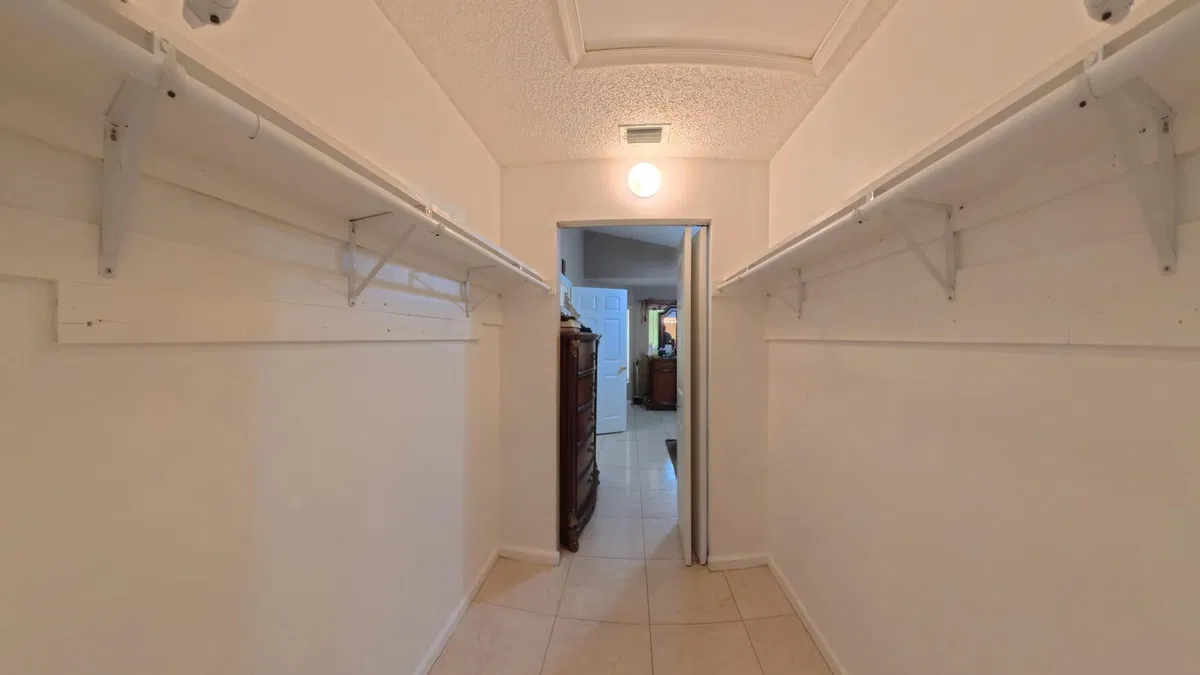 Residence photo 25