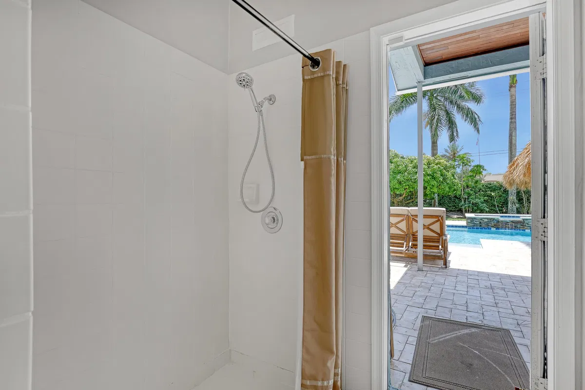 Residence photo 37