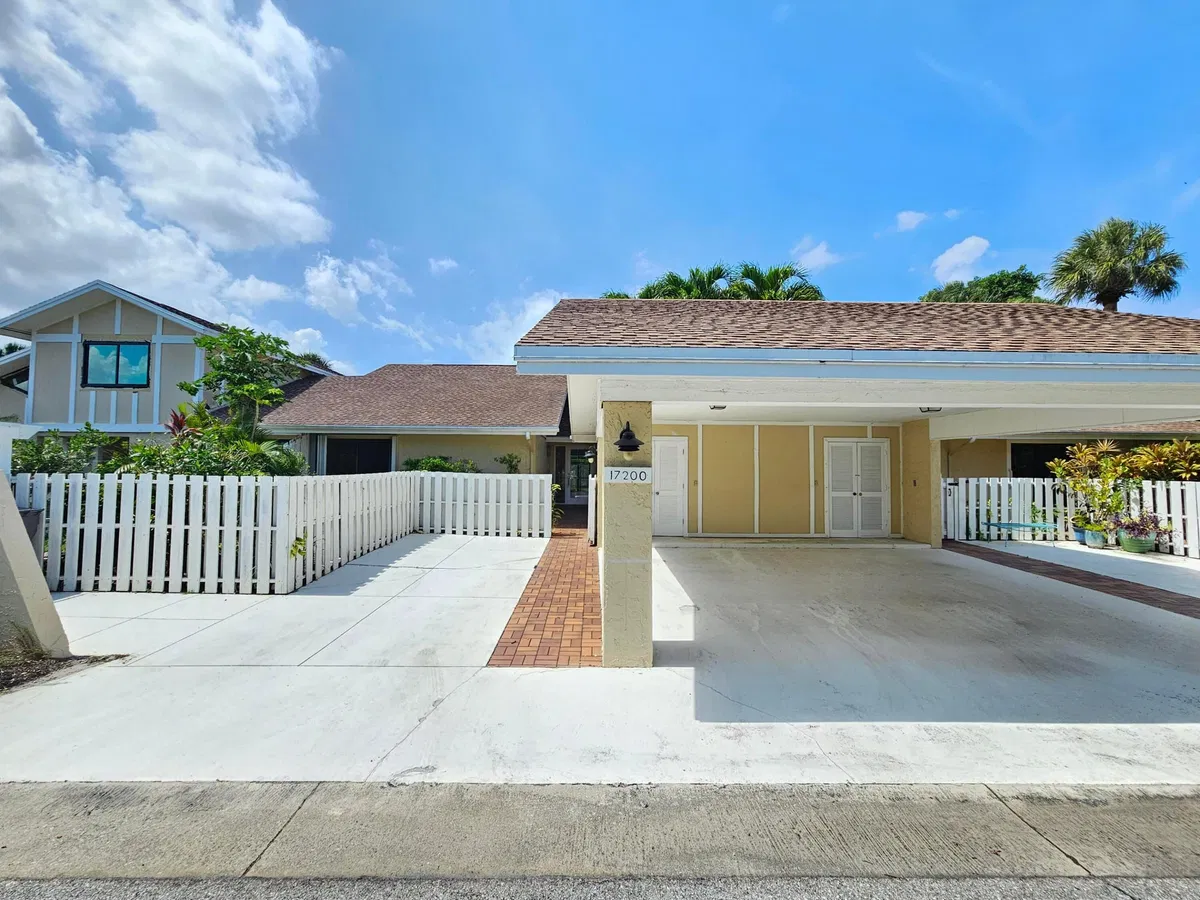 Jonathan's Landing Jupiter FL Residence