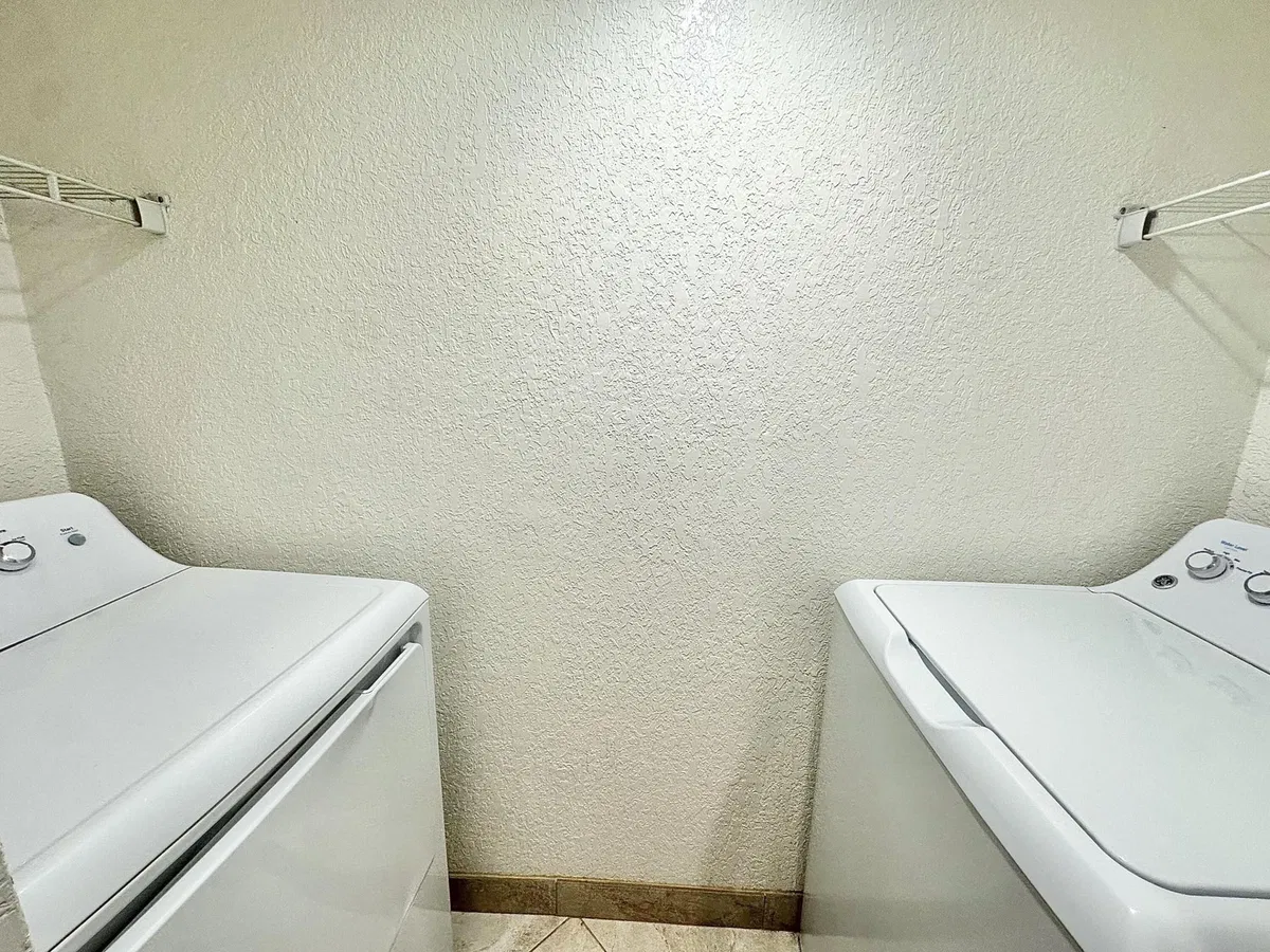 Residence photo 19