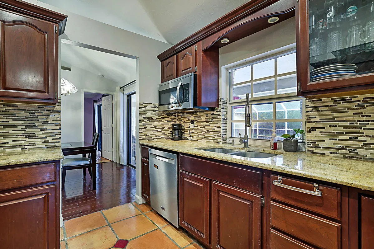 Residence photo 13