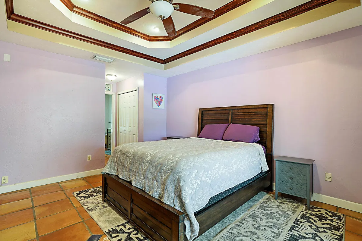 Residence photo 25