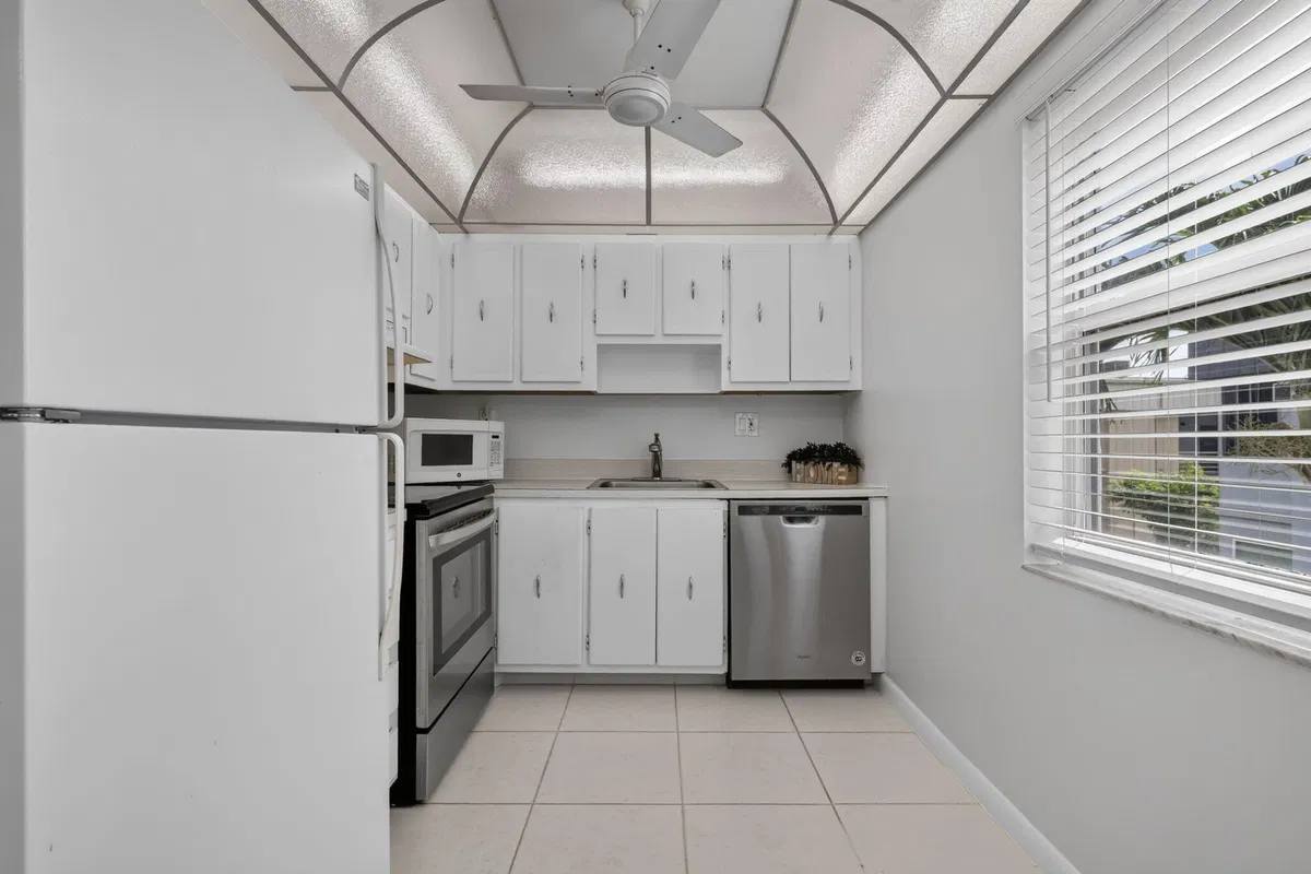 Residence photo 13