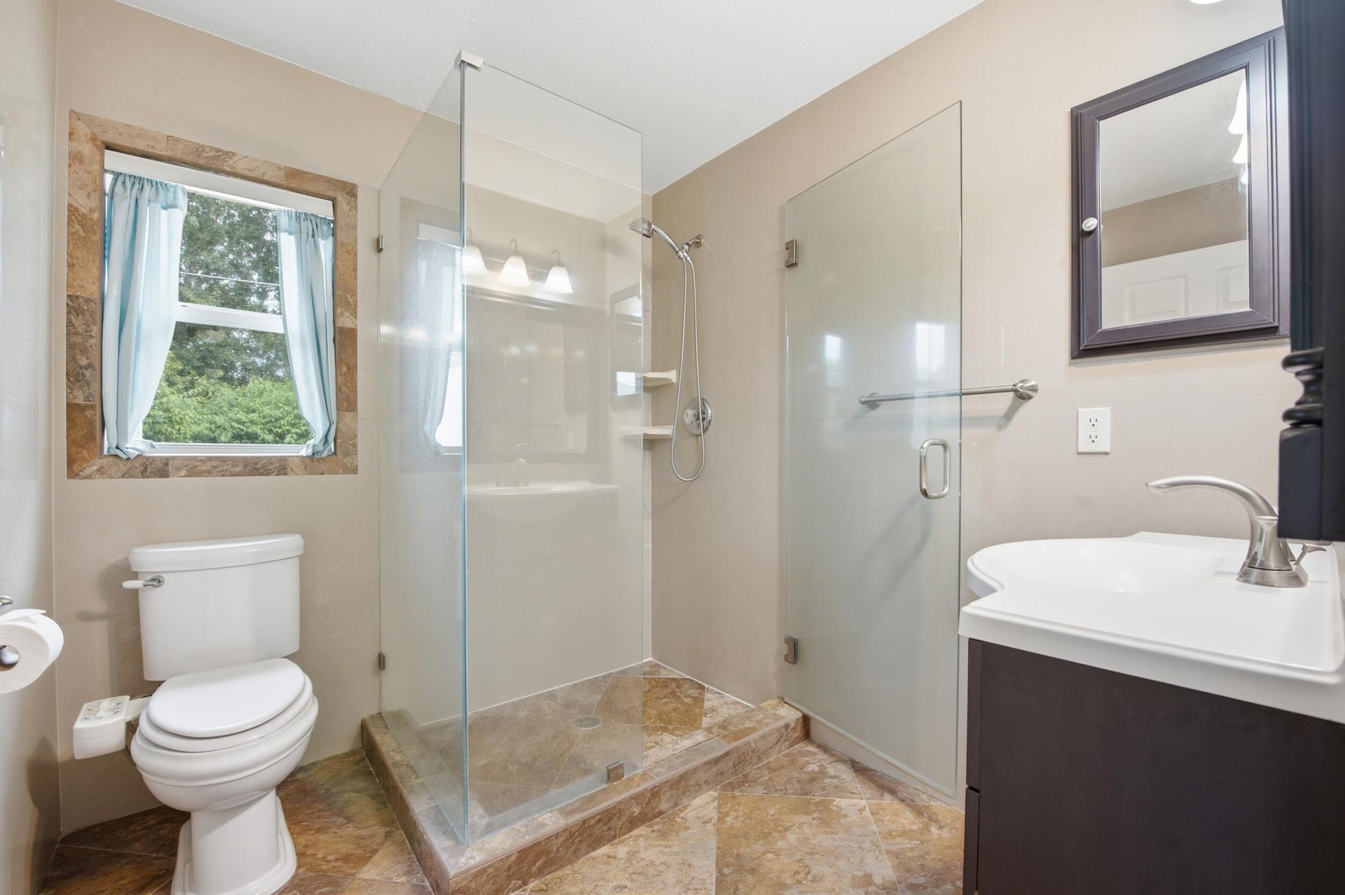 Residence photo 13