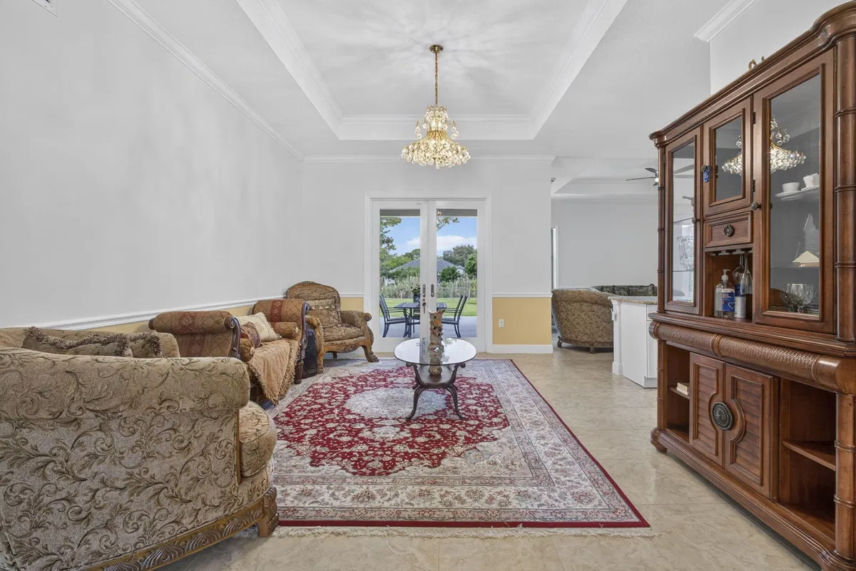 Residence photo 10