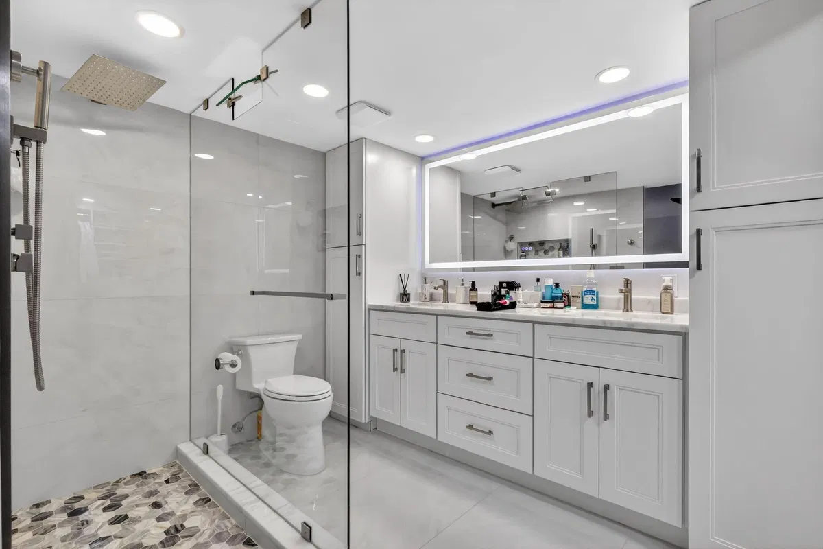 Unit 1250 photo 25