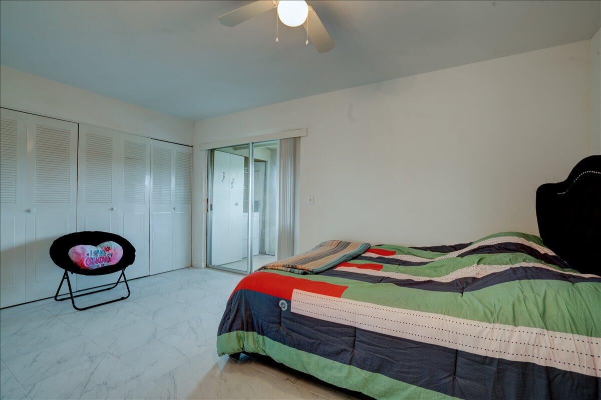 Unit 222 photo 10