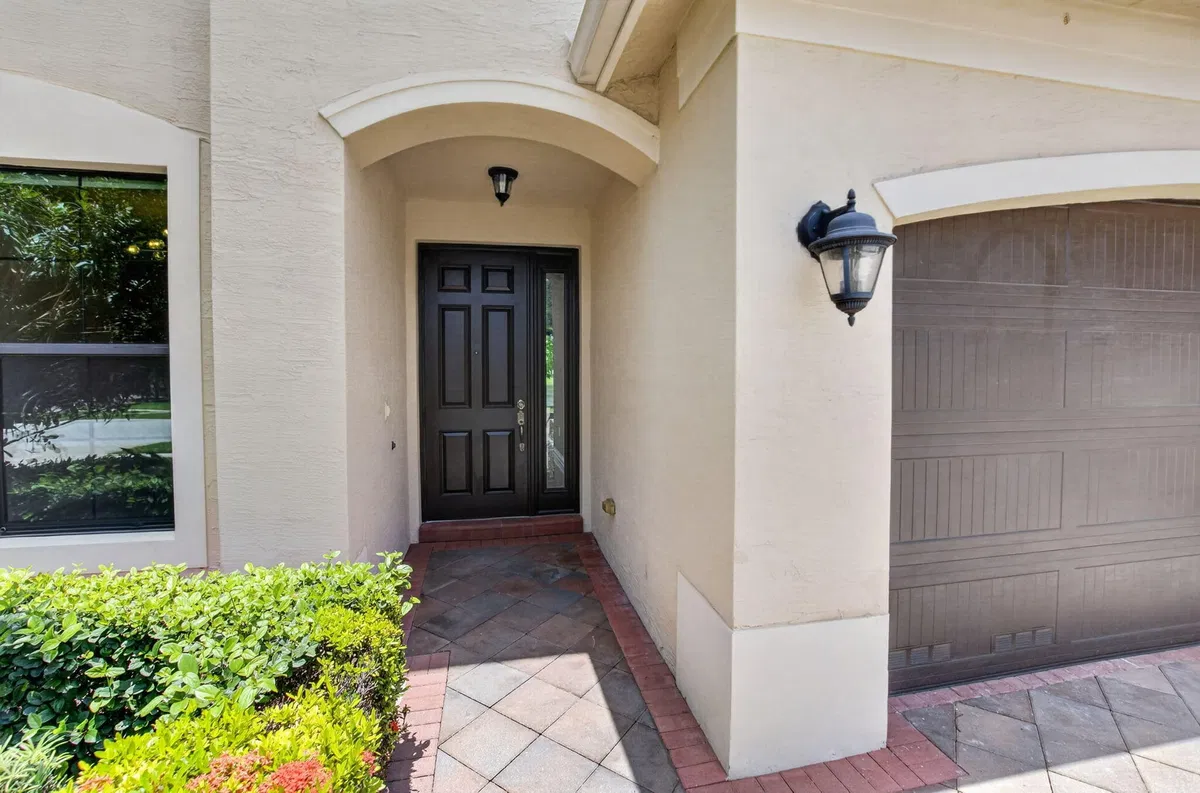 Residence photo 4