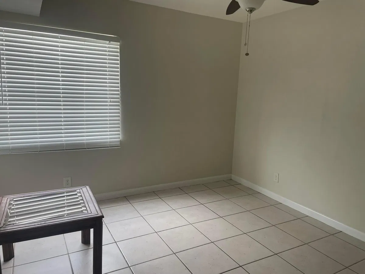  Unit 498 photo 13