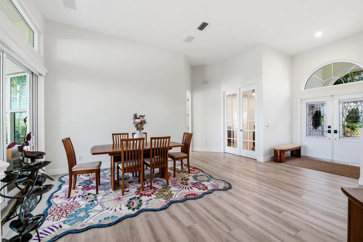 Monarch Country Club Residence photo 7