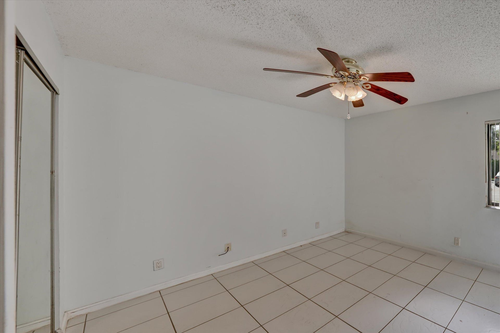 Residence photo 28