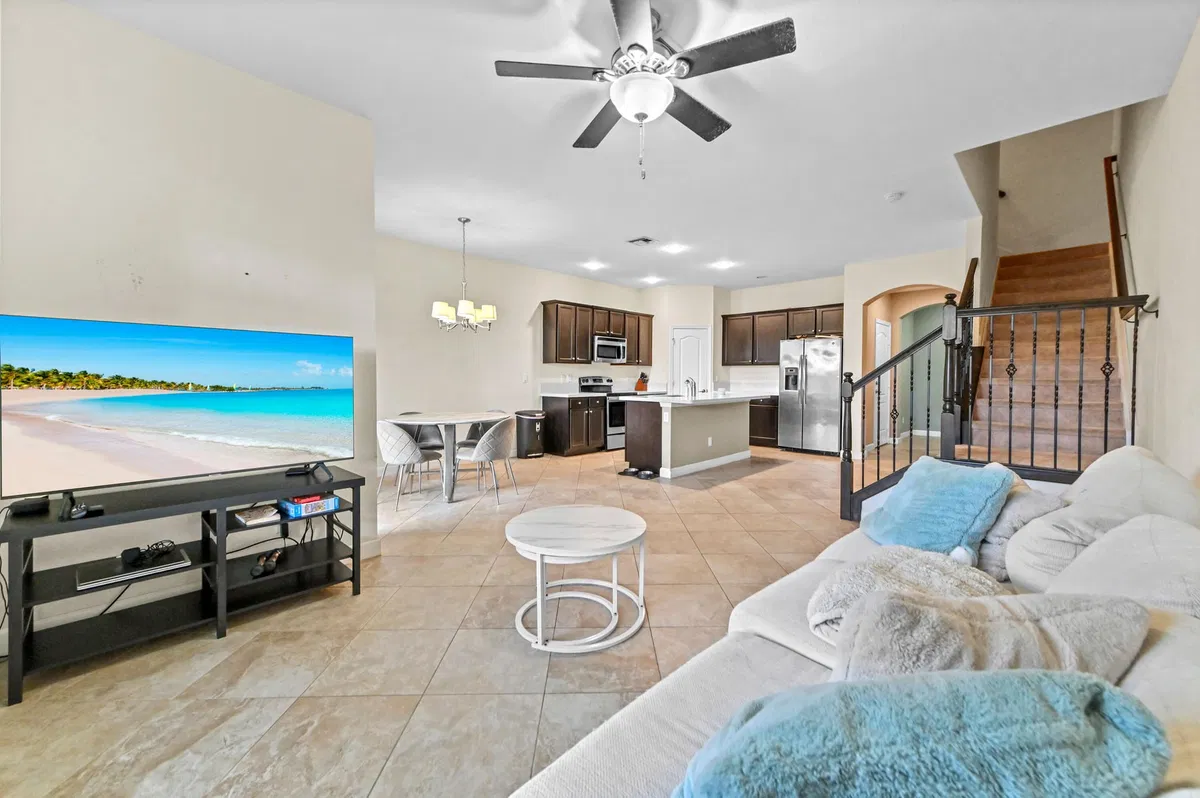 Residence photo 10