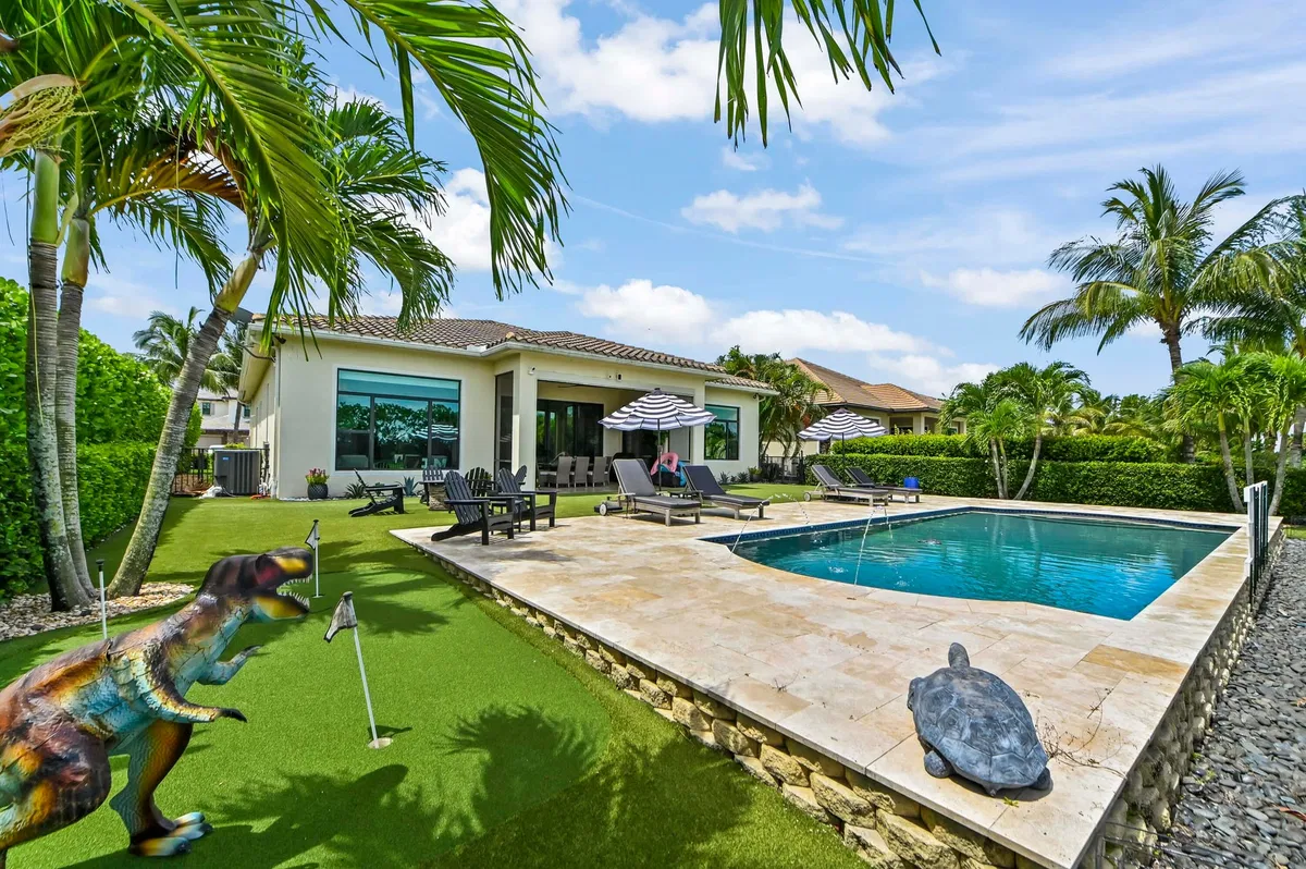 Residence photo 4