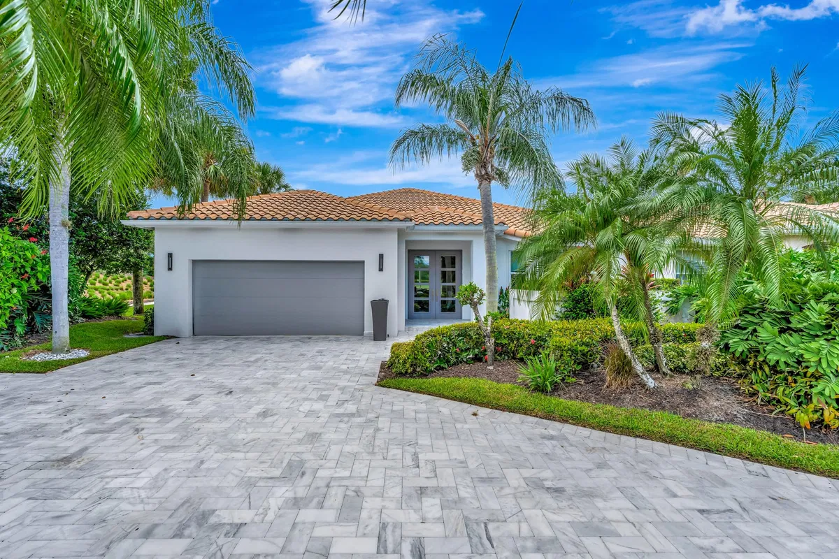 Admirals Cove Residence
