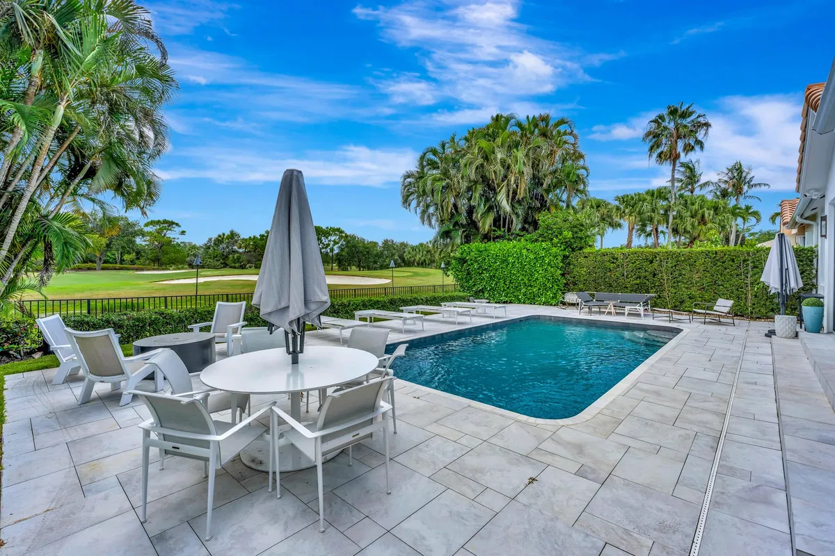 Admirals Cove Residence photo 40