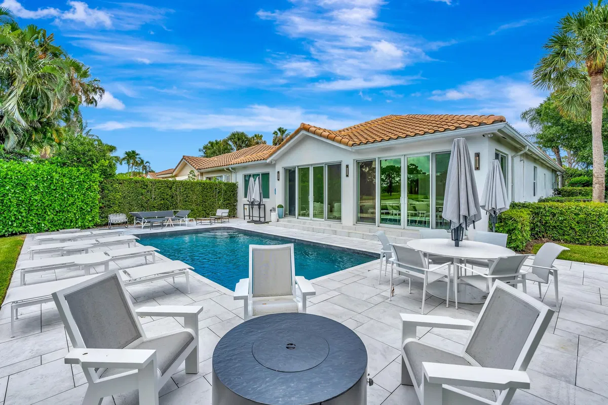 Admirals Cove Residence photo 43