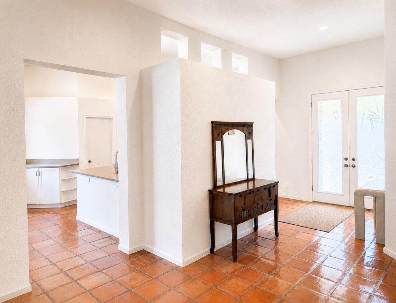Residence photo 4
