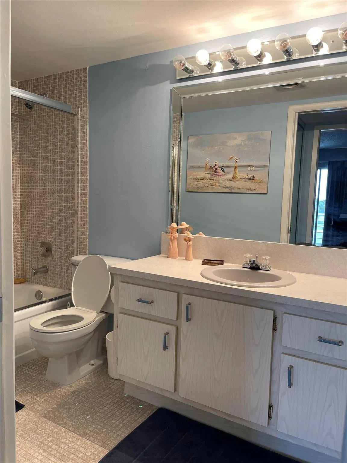 Unit 4030 photo 22