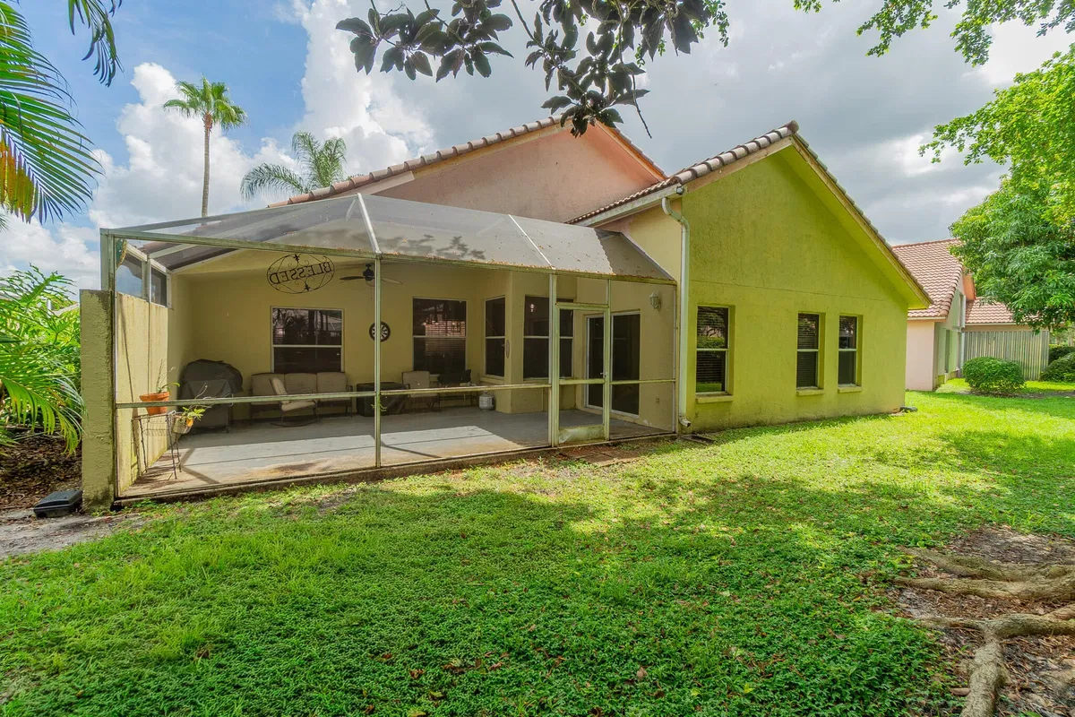 Residence photo 25