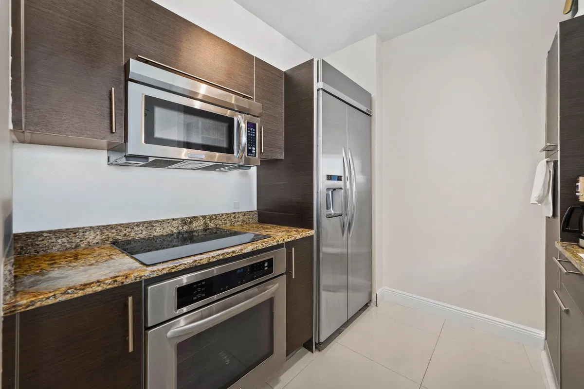 CityPlace South Tower Unit 1421 photo 13