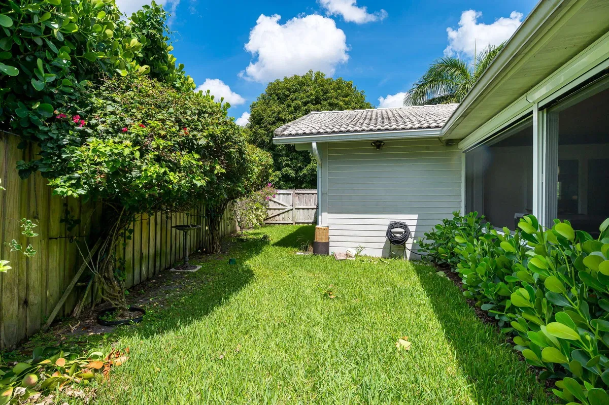 Residence photo 25